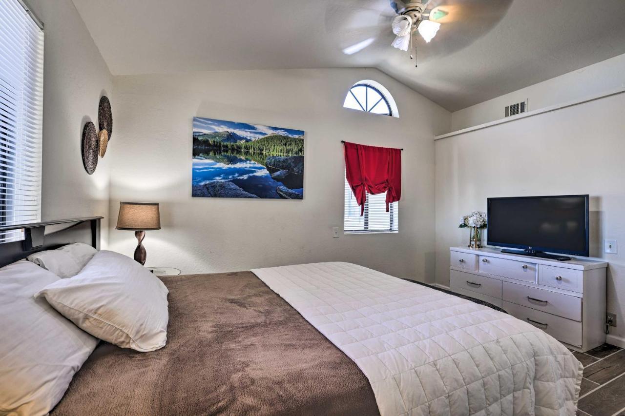 1-Acre Farmhouse - 2 Miles To Phoenix Raceway Goodyear Exterior photo